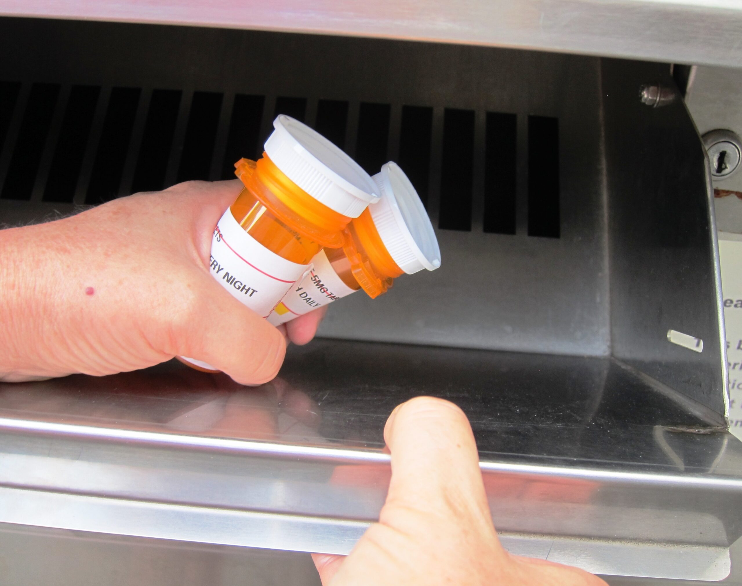Proper Medication Disposal Saves Lives Sinks Pharmacy, Medley